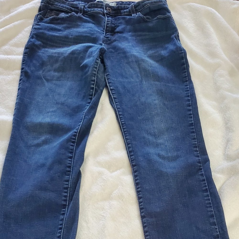 Levi's women's denim, mid-rise skinny jeans. Size 12.